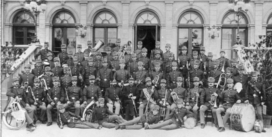 IR 59 - Regimental Orchestra in front of the Salzburg "Kurhaus"